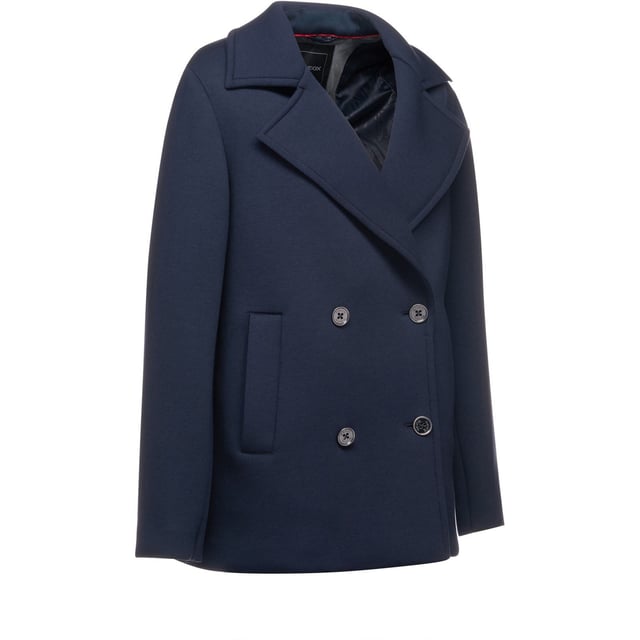 Gardenia is a peacoat loaded with contemporary appeal, featuring a design that is ideal for rounding off warm-weather dressing. Water-repellent and windproof, it is crafted from neoprene and delivers excellent levels of breathability and comfort.