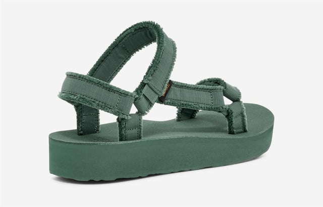 Eco-friendly Midform Universal Sandals crafted with 100% recycled polyester canvas and soft Tencel straps featuring trendy frayed edges. Designed with an easy hook-and-loop closure for a secure, adjustable fit. Treated with Life Natural, a peppermint-based anti-odour treatment for lasting freshness. Finished with a durable, grippy rubber outsole for everyday adventures.