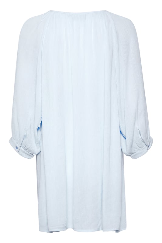 Regular fit,3/4 Ärmel  Schonwäsche 30°, Nicht bleichen, Nicht im Trockner trocknen, Liegend trocken im Schatten, Kalt bügeln max. 110° C, Professionelle Reinigung.  100% Viskose (LENZING™ ECOVERO™)