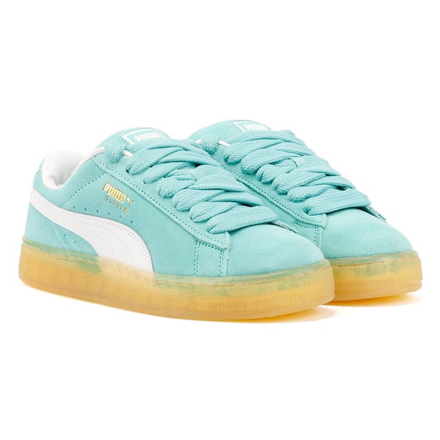 Sneakers featuring a premium suede upper for a sleek and stylish look. Debossed and foil-printed PUMA branding on the quarter panel adds a touch of sophistication. Finished with a durable rubber sole for reliable traction and comfort.