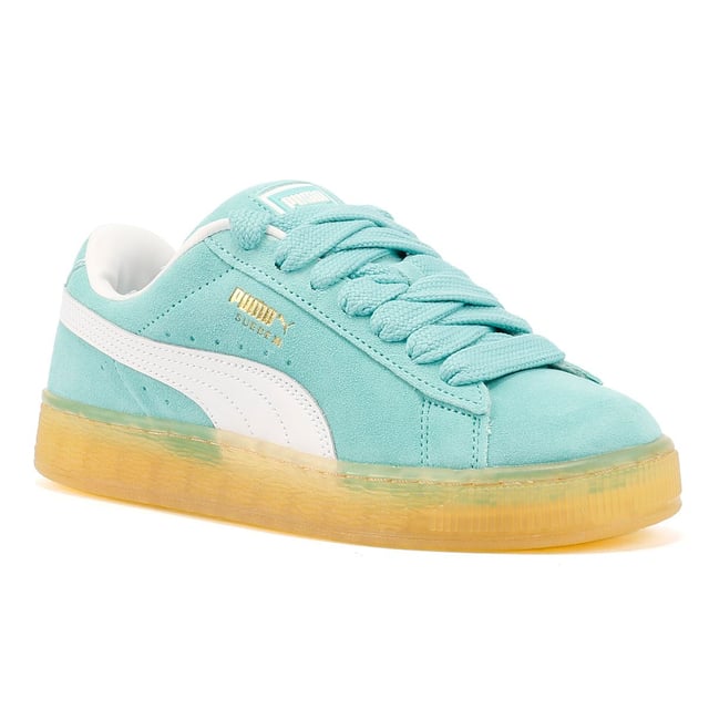 Sneakers featuring a premium suede upper for a sleek and stylish look. Debossed and foil-printed PUMA branding on the quarter panel adds a touch of sophistication. Finished with a durable rubber sole for reliable traction and comfort.
