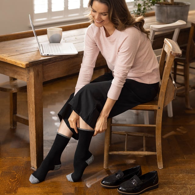 Heat Holders - Ladies Ultra Lite Socks (12 PAIRS): Experience superior warmth and comfort with the Heat Holders Ladies Ultra Lite Socks. Designed to provide lightweight insulation, these socks keep your feet cosy without the bulk, making them perfect for all-day wear. Available in multiple vibrant colours, they add a fun and stylish touch to any outfit while offering effective heat retention. Crafted from innovative thermal yarns, these socks ensure excellent temperature regulation, trapping heat close to your skin while allowing breathability. Their snug yet comfortable fit supports your feet during daily activities, whether you're indoors or out. Available in sizes 4-8, these socks are designed to fit comfortably and securely. The durable fabric blend ensures long-lasting wear and easy maintenance, ideal for busy lifestyles. Extra Product Details: Material: Thermal yarn blend Sizes: 4-8 Colours: Multiple vibrant colours Includes: 12 pairs of ultra lite socks Lightweight yet warm Machine washable. Perfect for anyone seeking lightweight warmth and comfort with a stylish edge for everyday use.