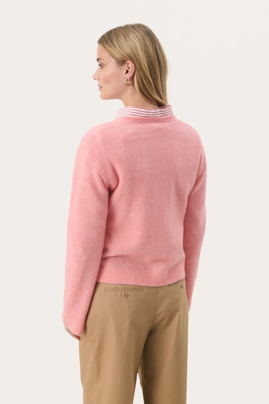 Easy fit,Lange Ärmel  Handwäsche, Nicht bleichen, Nicht im Trockner trocknen, Liegend trocken., Kalt bügeln max. 110° C, Trockenreinigung  36% Polyamid (Recycelt),36% Polyester (Recycelt),25% Wolle (zertifiziert),3% Elasthan