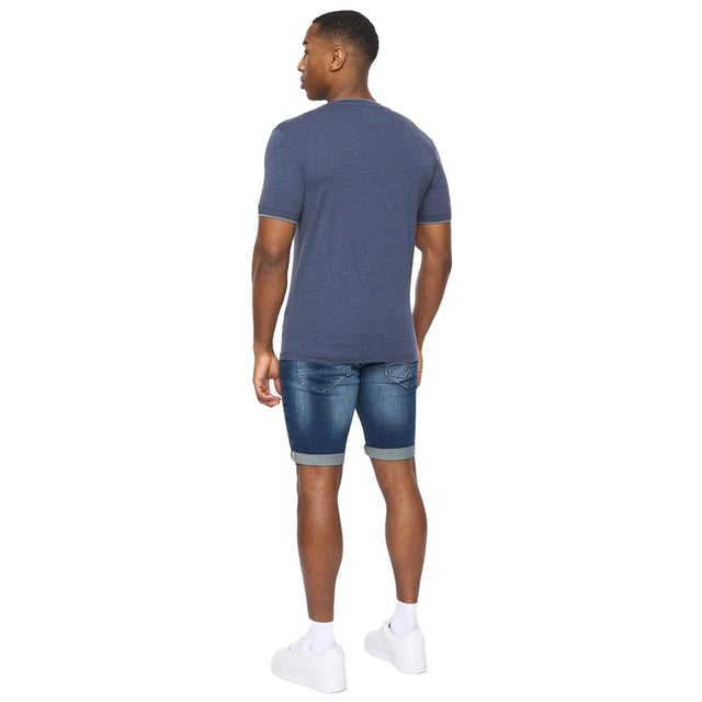 100% Katoen. Stof: Zachte aanraking. Ontwerp: Contrast, Geborduurd logo, Getipt. Hals: Crew Neck. Mouwtype: Korte mouwen. Geschikt: Regelmatig. S: 38 in. M: 40 in. L: 42 in. XL: 44 in. XXL: 46 in.