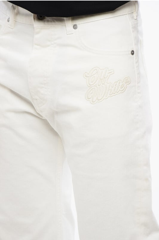 Denim Rules, Lätttvättad, Vit, Stretchdenim, 5 fickor, Denimbomull, Knappar, Logotyp, Broderi, Dragkedja i ankeln, Bälteshällor, Tillverkad i Italien, Vår-Sommar, Ankellängd: 20 cm