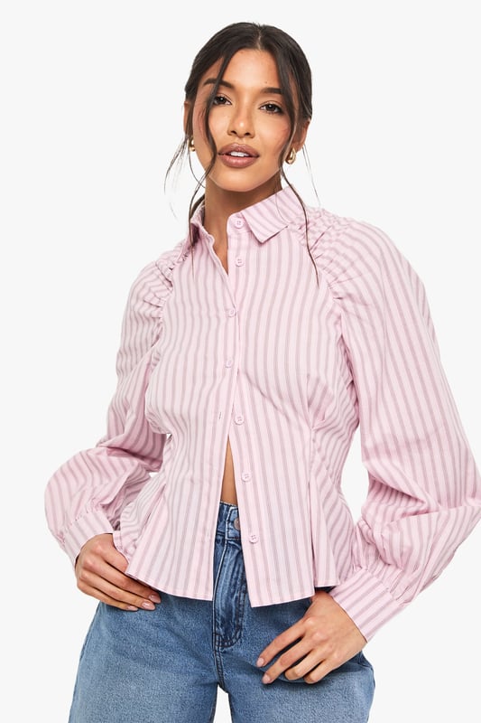 Steal the style top spot in a statement separate from the tops collectionCamis or crops, bandeaus or bralets, we've got all the trend-setting tops so you can stay statement in separates this season. Hit refresh on your jersey basics with pastel hues and pick a quirky kimono to give your ensemble that Eastern-inspired edge. Off the shoulder styles are oh-so-sweet, with slogans making your tee a talking point.