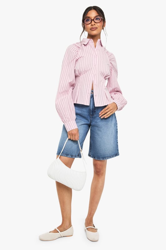 Steal the style top spot in a statement separate from the tops collectionCamis or crops, bandeaus or bralets, we've got all the trend-setting tops so you can stay statement in separates this season. Hit refresh on your jersey basics with pastel hues and pick a quirky kimono to give your ensemble that Eastern-inspired edge. Off the shoulder styles are oh-so-sweet, with slogans making your tee a talking point.