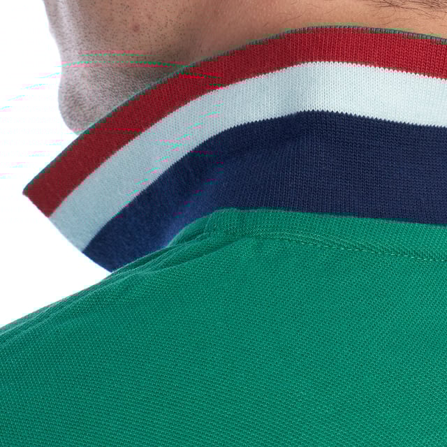 Men's Short Sleeve Polo Shirt US41197049 Inspired by the brand's sporting heritage, this US Polo Assn. polo offers a perfect blend of tradition and modernity. Designed for the man who values authenticity, its impeccable cut and embroidered details make it a contemporary wardrobe staple.
Details:
- Classic polo-style collar with two-button placket.
- Short sleeves.
- Tricolor trim detail on the inside of the neck.
- US Polo Assn. logo embroidered on the chest with “Since 1890” inscription.
- Regular cut that guarantees comfort and freedom of movement.
- High quality breathable piqué fabric.
At US Polo Assn., every garment tells a story of authenticity, tradition, and sporty style. This men's polo shirt isn't just a staple: it represents the official heritage of the sport of polo and reflects our passion for quality, design, and casual elegance. Dress with identity, dress with history.
Composition: 100% Cotton
Care:
Machine wash cold (max. 30°C).
Do not use bleach.
Iron at low temperature if necessary.
Air dry, avoid dryer.