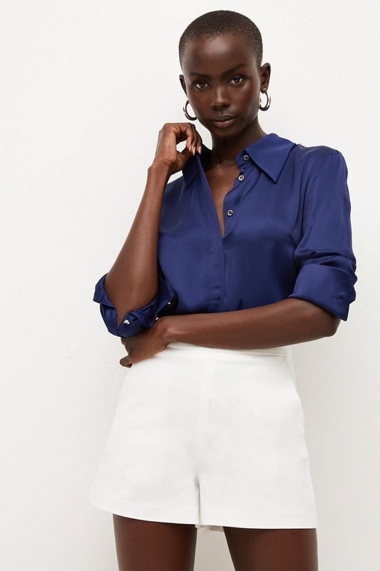 Channel effortless summer style with the High Summer 2024 collection, that will have all eventualities covered from sunrise to sunset. Elevate your summer wardrobe in our shorts, with a wide leg silhouette, a minimal design, and pocket features. Style it with anything, from a button up shirt for an elevated look that will take you seamlessly from day to night, to a T-shirt for a more relaxed approach. Essential Techno Woven Shorts Comfortable, Wide Leg Fit Comfortable High Waistline Pocket Features Sleek, Minimal Design