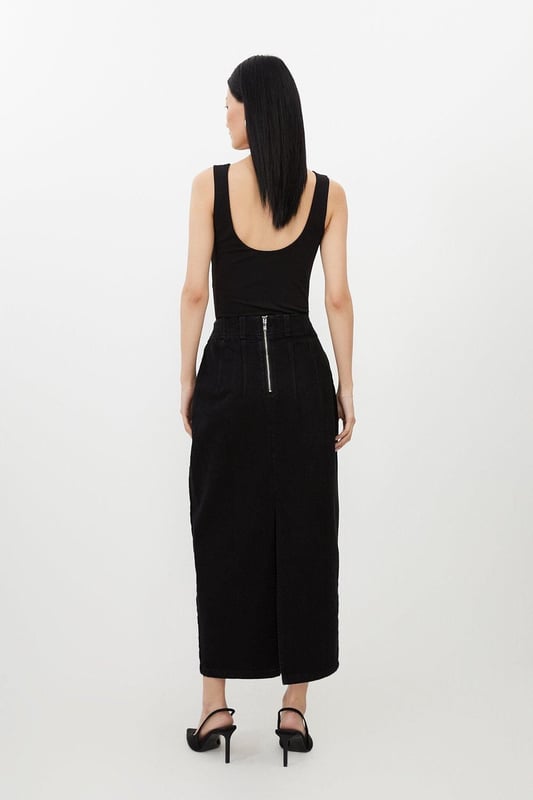 Sculpting the silhouette with a pencil fit, this contemporary maxi skirt is crafted from premium denim. Featuring a corset waist and stitch detail, invest in this skirt for a capsule wardrobe piece.DenimMaxi skirtCorset waistBrowse this seasons denim skirts or discover the full range of skirts now.Matching piece sold separately.