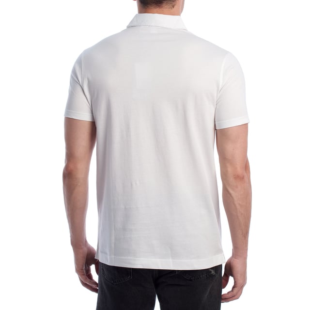 Inspired by the brand's sporting heritage, this US Polo Assn. polo offers a perfect blend of tradition and modernity. Designed for the man who values authenticity, its impeccable cut and embroidered details make it a contemporary wardrobe staple.

 Details:
 - Classic polo-style collar with three-button placket.
 - Short sleeves.
 - Minimalist design.
 - US Polo Assn. logo embroidered on the chest.
 - Regular cut that guarantees comfort and freedom of movement.
 - High quality soft and breathable cotton fabric.

 At US Polo Assn., every garment tells a story of authenticity, tradition, and sporty style. This men's polo shirt isn't just a staple: it represents the official heritage of the sport of polo and reflects our passion for quality, design, and casual elegance. Dress with identity, dress with history.
 Composition: 100% Cotton
 Care:
Machine wash cold (max. 30°C).
 Do not use bleach.
 Iron at low temperature if necessary.
 Air dry, avoid dryer.