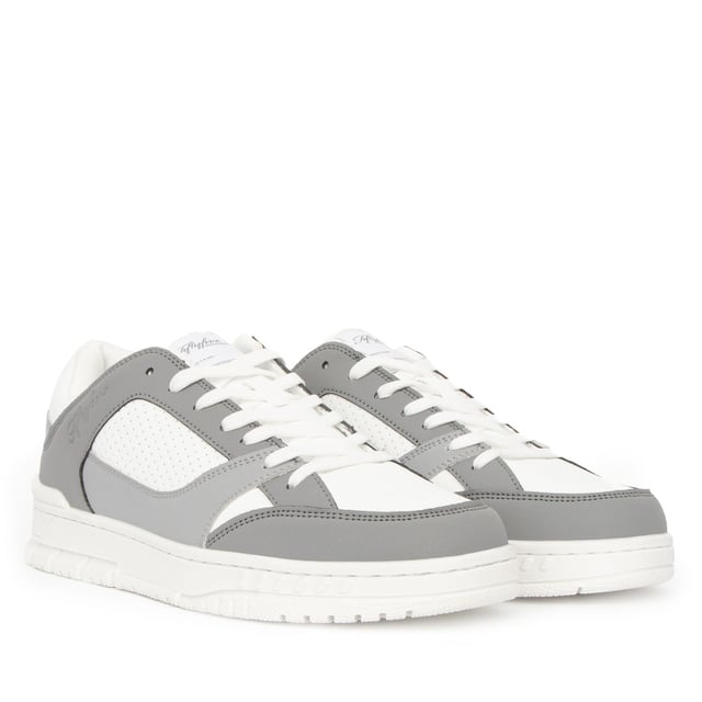 Mens Crosshatch Crepstar Trainers in grey - white- Synthetic leather upper- Lace closure- Panelled design- Perforated sidewall- Stitched cupsole- Synthetic upper  Textile lining  Synthetic sole.- Ref: CH2V123829GRWSTK