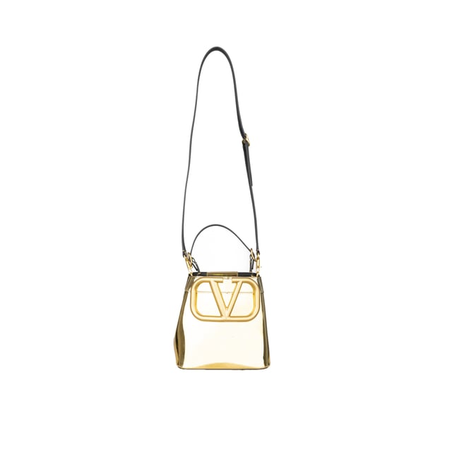 VINTAGE, RRP AS NEW
The Valentino Supervee Logo Tote Bag is a stunning accessory crafted from high-quality leather and featuring a bold metallic effect. The front logo adds a touch of luxury, while the magnetic closure and inside pockets provide practicality. With an adjustable shoulder strap and gold trim, this bag is both functional and stylish.
Remarks: There are some scratches on the hardware.
Inclusion: Dust bag, booklet.
Assured Product Authenticity: This product is supplied by a renowned and trusted partner.
With this purchase, you are preserving iconic craftsmanship, celebrating heritage, and embracing the beauty of conscious shopping.Measurments:  width: 482 mm height: 470 mm handle drop: 304.8 mm