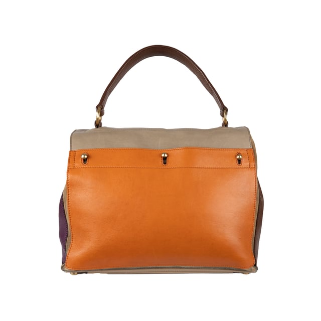 VINTAGE, RRP AS NEW
This Yves Saint Laurent Tri-Color Large Muse Two Handbag is crafted from high-quality leather for durability and timeless style. The gold-tone studs at the belt flaps and bottom provide extra protection against scratches and scuffs. Inside, the spacious suede-lined interior features two compartments for all your essentials.
Remarks: There is one small spot.
Assured Product Authenticity: This product is supplied by a renowned and trusted partner.
With this purchase, you are preserving iconic craftsmanship, celebrating heritage, and embracing the beauty of conscious shopping. Measurments:  width: 812 mm height: 525 mm handle drop: 393.7 mm