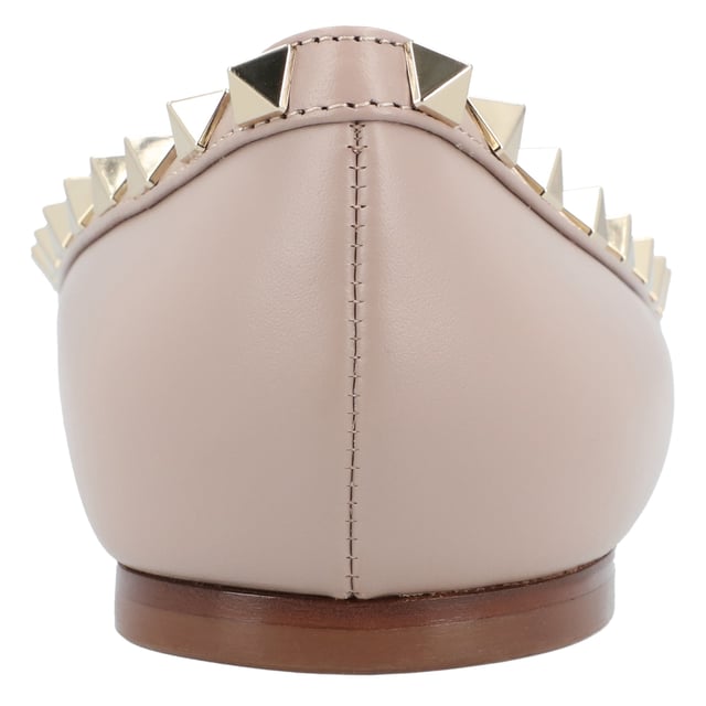 - Gold-tone signature Rockstud embellishment
- Classic pointed toe design, crafted from premium Italian leather in a soft pink hue
- Slip-on style for easy wear
- Material: UPPER: CALF LEATHER - LAMBSKIN LEATHER; OUTSOLE: CALF LEATHER; LINING SHOE: GOAT SKIN
- Made in: IT