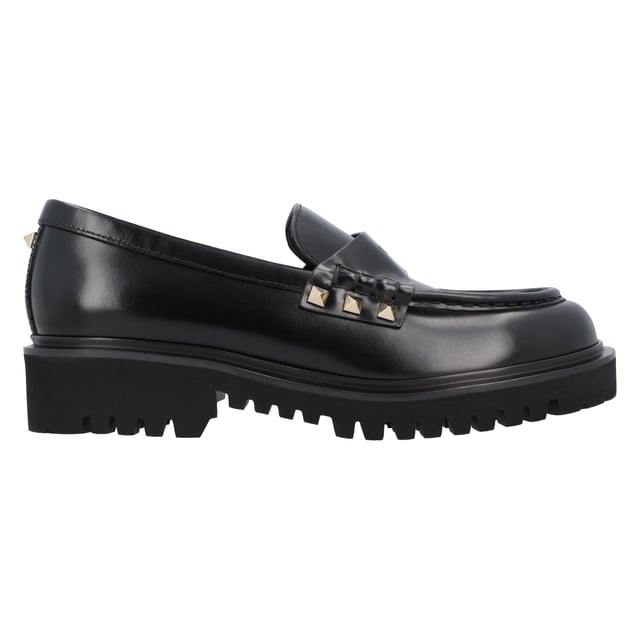 - Rockstud moccasin in calf leather by Valentino Garavani with a rubber lug sole
- Valentino Garavani logo embossed on the tongue and a platinum-plated finish 
- Heel height: 4 cm
- Toe shape: Round toe
- Heel type: Mid heel
- 100% Calf Leather
- Made in Italy Measurments:  height: 40 mm