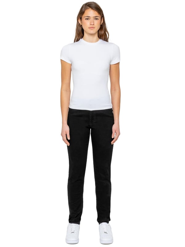 These black mom jeans by Enzo Jeans are the perfect blend of comfort and style. Featuring a high-waisted fit, 5 classic pockets, a zip fly, and stretchy fabric, they offer a flattering, relaxed feel that every mom in jeans loves. Whether you're after petite mom jeans, black jeans mom style, or just your new favorite mom jeans for women, these Enzo Jeans deliver the ideal high waisted mom jeans look — trendy, comfy, and always on point.(658)