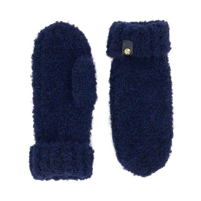 Add a cosy style to your winter wardrobe and keep your hands snug on chilly days with Idriss, our textured mittens. They're your next go-to accessory for the cold seasons.