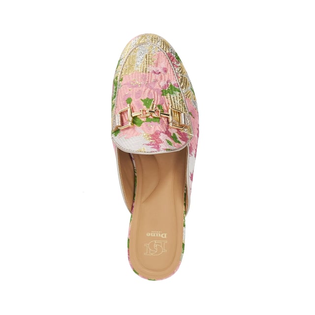 For a smart casual look that's as comfy as it is stylish, you'll need Glairing. Designed in a slip-on style with gold-tone buckle detailing and a low block heel, these shoes are the perfect pick for work meetings, dinner dates and beyond.