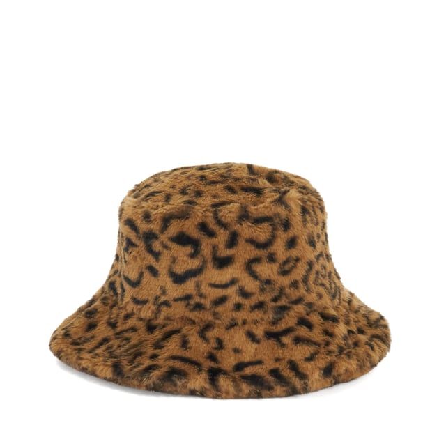 Stay toasty and on-trend with Fluffyo, a wide-brimmed bucket hat with a soft textured finish. Whether you're enjoying brisk autumn walks or cosy winter outings, this hat is sure to add an elegant edge to your cold-weather outfits.