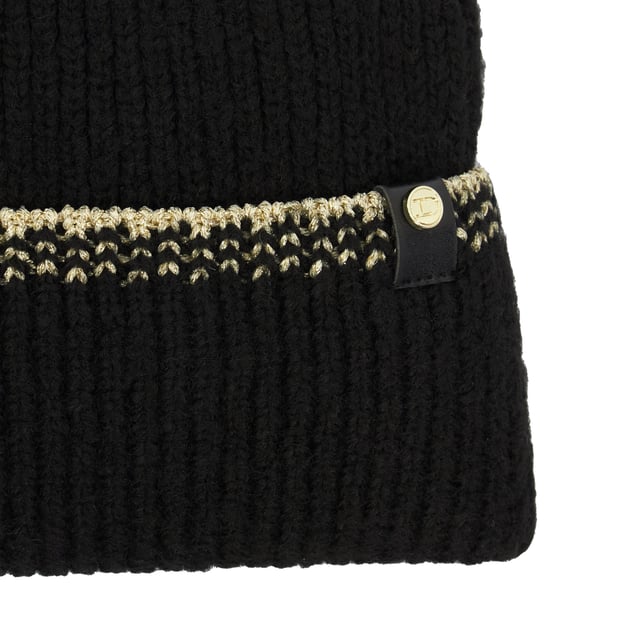 Adorned with a delicate metallic trim detail, Fujio is a beanie hat that you'll want to keep close at hand. With a textured ribbed finish, it's a cold-weather accessory that adds style and warmth to your everyday look.