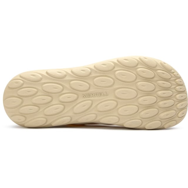 Abrace las aventuras al aire libre con confianza en las sandalias Merrell Hydro para hombres. Estas sandalias deportivas blancas combinan durabilidad con un diseño ecológico, presentando una carcasa protectora de EVA y un forro de malla transpirable para mantener los pies cómodos durante el uso activo. La plantilla de espuma integrada, envuelta en malla 100% reciclada, proporciona un excelente soporte mientras reduce el impacto ambiental. Con un resistente upper sintético y una suela de EVA confiable, estas versátiles sandalias ofrecen rendimiento y sostenibilidad sin comprometer la calidad confiable de Merrell.