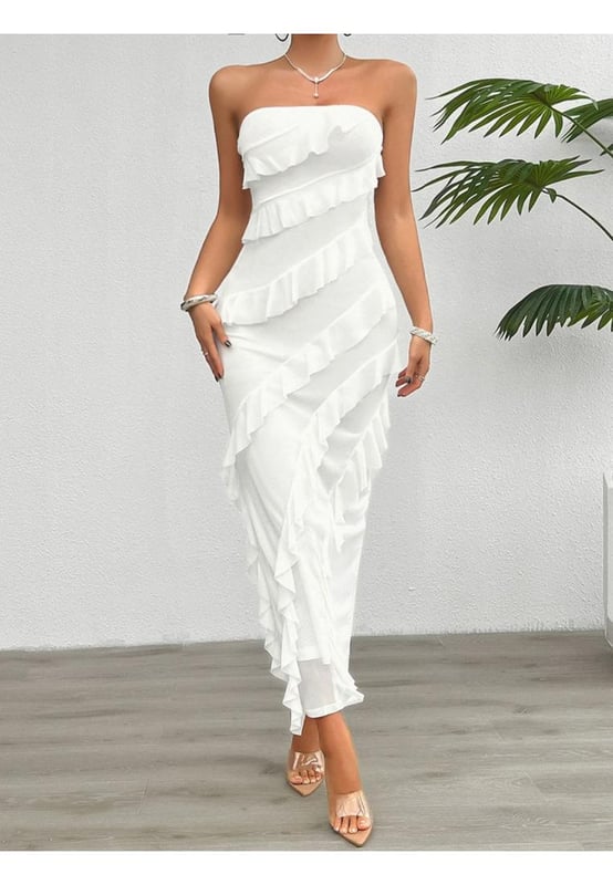 Ruffled design
  Slit back
  Opaque
  Moderate stretch
  Fully lined
  Material composition: 95% polyester 5% elastane
  Care instructions: Machine wash cold tumble dry low
  Imported