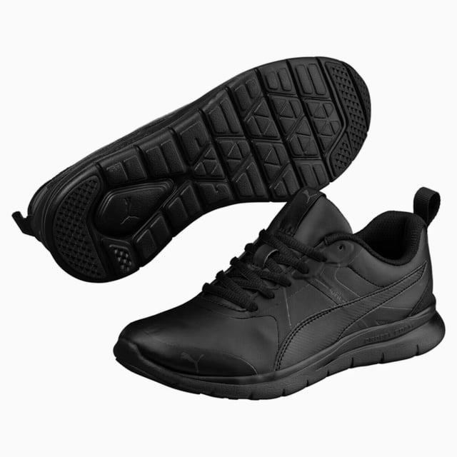 Modern. Comfortable. Stylish. These new iconic sneakers are perfect for any young athlete thanks to their ultra-flexible design and bold synthetic leather upper. A hook-and-loop closure pairs perfectly with a grippy EVA outsole for an optimal fit and comfortable feel on the foot, no matter where their day takes them.RRP:£35.00BenefitsSoftFoam: PUMA’s dual-density insole provides two unique layers of cushioning for customised comfort, fit and long-lasting durabilityProduct detailsLow boot silhouetteSynthetic leather upperEVA midsoleGround-contact EVA grippy outsolePUMA Cat Logo at toePUMA Formstrip on lateral sideStyle190679-01