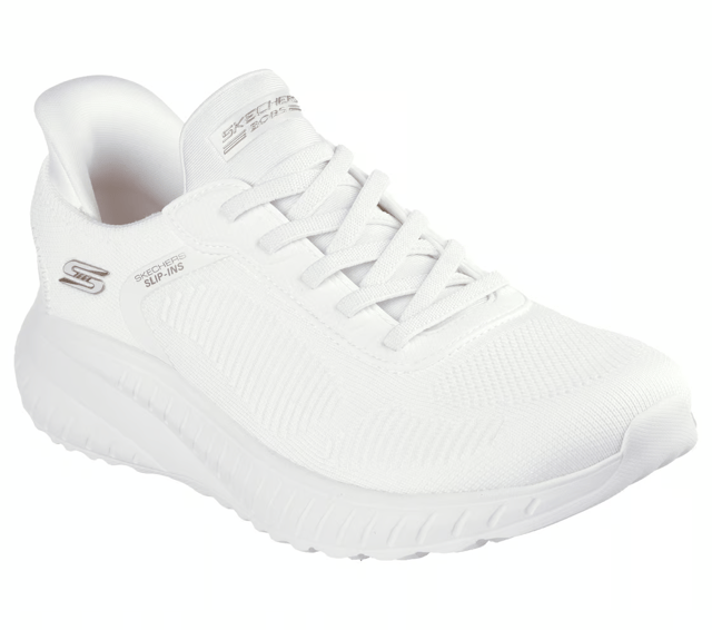 Skechers Bobs Damen Slip-Ons Sport Squad Chaos 4 Trainers Schuhe 117497 Schlüpfen Sie in sportlichen Stil und Komfort mit den Skechers Hands Free Slip-ins®: BOBS Sport™ Squad Chaos - Current Muse. Gestaltet mit unserem exklusiven Heel Pillow™, bietet dieser modische Schuh ein elastisches Strick-Obermaterial mit dehnbaren Schnürsenkeln und einer gepolsterten Skechers Memory Foam™ Einlegesohle. Für jeden Kauf von BOBS® wird eine Spende an bedürftige Tiere gemacht.
Wichtige Merkmale:
Skechers Hands Free Slip-ins® für einen einfachen Sitz
Exklusives Heel Pillow™ hält Ihren Fuß sicher an Ort und Stelle
Gepolsterte Skechers Memory Foam™ Einlegesohle
Hergestellt aus 100% veganen Materialien
Design Details:
Elastisches Strick-Obermaterial mit dehnbaren Schnürsenkeln
Konturierte, stoßdämpfende Zwischensohle
Flexibles Traktionsprofil
Fersenhöhe von 1 1/4 Zoll
BOBS® von Skechers® Logo-Detail
Materialien:
Außensohle: SYNTHETIK
Obermaterial: TEXTIL, SYNTHETIK
Futter Einlegesohle: TEXTIL
117497 OFWT