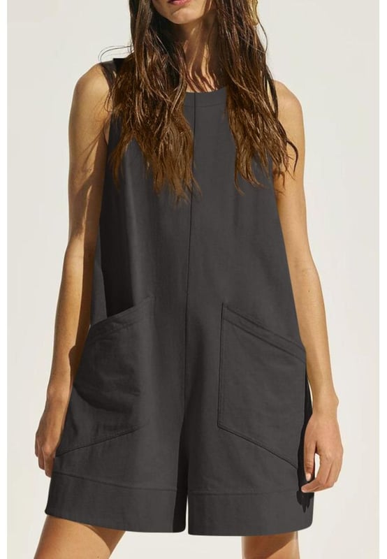Basic style
  Pocketed
  Sheer: Opaque
  Material composition: 65% polyester 35% cotton 5% spandex
  Care instructions: Machine wash cold. Tumble dry low.
  Imported
  Product Measurements (Measurements by inches) & Size Conversion
  Size S (US 4): Top Length
  31.1 Bust
  36.2 Hip
  44.5
  Size M (US 6/8): Top Length
  31.9 Bust
  38.2 Hip
  46.5
  Size L (US 10/12): Top Length
  32.7 Bust
  40.2 Hip
  48.4
  Size XL (US 14/16): Top Length
  33.5 Bust
  43.3 Hip
  51.6