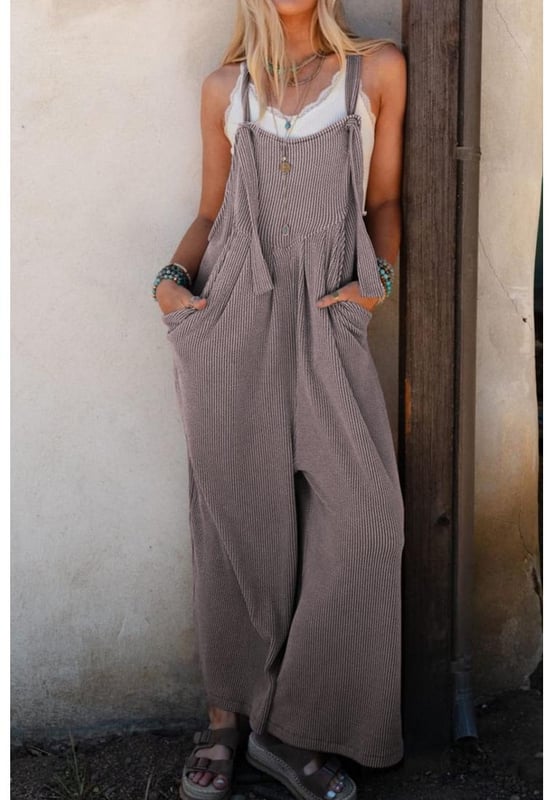 Basisstijl
  Doorschijnend: ondoorzichtig
  Materiaalsamenstelling: 75% polyester 20% viscose 5% elastaan
  Verzorgingsinstructies: Machinewas koud droogtrommel laag
  Geimporteerd
  Productafmetingen (per inch):
  Maat M (US 6/8): Toplengte 48 Schouder 295 Buste 425 Heup 48
  Maat L (US 10/12): Toplengte 487 Schouder 30 Buste 449 Heup 504
  Maat XL (US 14/16): Toplengte 492  Schouder 306 Buste 48 Heup 535