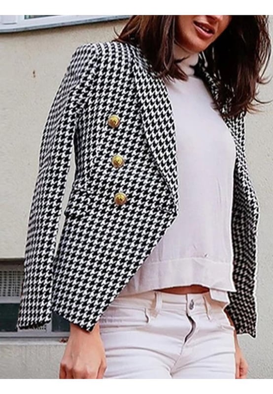 Reverskragen Langarm-Blazer  
Knopfverschluss vorne  
Normale Dicke  
Mit Futter für zusätzlichen Komfort  
Materialzusammensetzung: 95 % Polyester, 5 % Spandex  
Pflegehinweise: Maschinenwäsche kalt, im Trockner mit niedriger Hitze trocknen  
Importiert