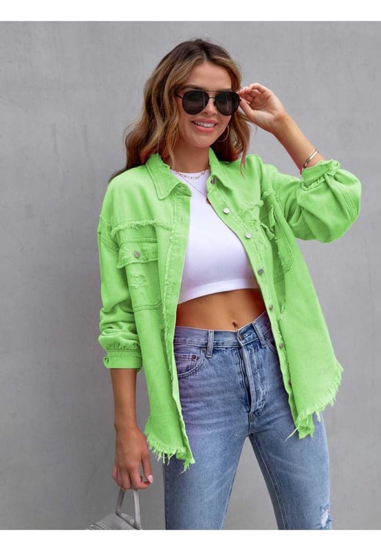 Diseño desgastado con hombros caídos  
Detalle de flecos  
Material sin elasticidad  
Composición: 65% algodón 35% poliéster  
Instrucciones de cuidado: Lavar a máquina en frío, secar a baja temperatura  
Importado  
Tallas disponibles: S M L XL 2XL  
Medidas (S): busto 43.7 en largo 28.5 en hombro 22.2 en largo de manga 20.3 en  
Medidas (M): busto 45.2 en largo 28.9 en hombro 23 en largo de manga 20.7 en  
Medidas (L): busto 46.8 en largo 29.3 en hombro 23.8 en largo de manga 21.1 en  
Medidas (XL): busto 48.4 en largo 29.6 en hombro 24.6 en largo de manga 21.5 en  
Medidas (2XL): busto 49.9 en largo 30 en hombro 25.4 en largo de manga 21.8 en  