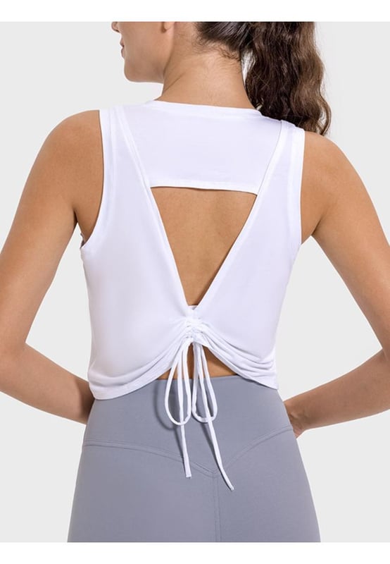 Estilo básico  
Opaco  
Estiramiento moderado  
Composición del material: 92% algodón, 8% spandex  
Instrucciones de cuidado: Lavado a máquina en frío. Secar a baja temperatura.  
Importado  
Medidas del producto (Medidas en pulgadas) y conversión de tallas  
Talla 4: Longitud de la parte superior 16.5 Bust 33.5  
Talla 6: Longitud de la parte superior 17.1 Bust 35  
Talla 8: Longitud de la parte superior 17.7 Bust 37.4  
Talla 10: Longitud de la parte superior 18.3 Bust 38.2  
Talla 12: Longitud de la parte superior 18.9 Bust 39.8