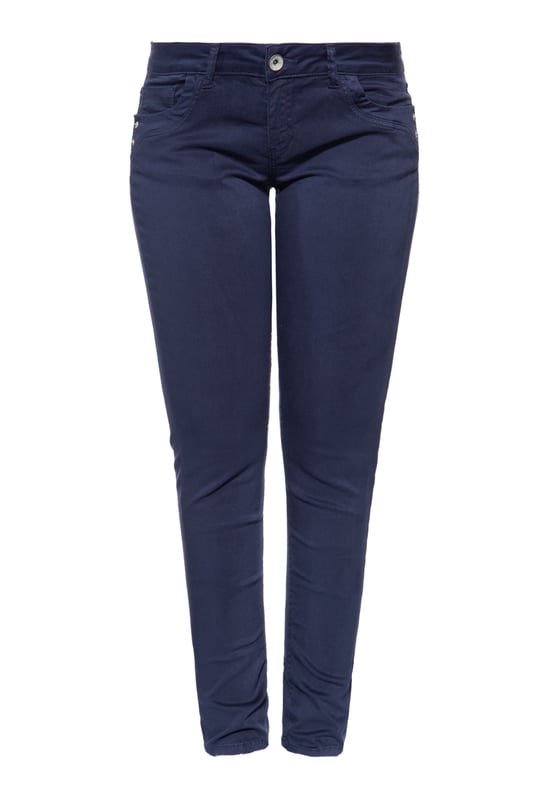 Ein treuer Styling-Begleiter, der sowohl zu chicen Outfits mit Bluse als auch zu legeren Look mit Sneaker und Pullover passt? Dann ist diese Hose von ATT wohl genau das Richtige für Dich! Ihr cleaner Look harmoniert immer! Die Damen Jeans passt sich Dank des Stretch im Gewebe perfekt dem Körper an und kann ihn ideal akzentuieren. Der Stoff hat einen angenehm weichen Griff und fühlt sich super auf der Haut an. Bequem bleibt das Ganze wegen de Stretchanteils im Gewebe. Das klassische 5-Pocket Design rundet die Optik gekonnt ab. Ein Must-Have für in den Kleiderschrank!  Amor, Trust & Truth: ATT Jeans steht für feminine und vor allem hochwertig gearbeitete Kleidung mit Liebe zum Detail!DESIGN: Überzeugen kann die Damen Slim Fit Jeans von ATT mit ihren praktischen Eingrifftaschen, Münztasche, sowie aufgesetzten Taschen im 5Pocket Design. PASSFORM: Die Slim Fit Passform sitzt perfekt am Körper und schafft eine feminine Silhouette. MATERIAL: Das hochwertige Denim Jeansgewebe mit Stretch der Damen Slim Fit Jeans passt sich toll dem Körper an und sorgt für angenehmen Komfort. KOMBINATIONSMÖGLICHKEIT: Mit Sneaker und Shirt entsteht ein super Look für Alltag und Freizeit. LIEFERUMFANG: Eine Lieferung enthält eine Damenhose von ATT in den Größen 34 - 44.