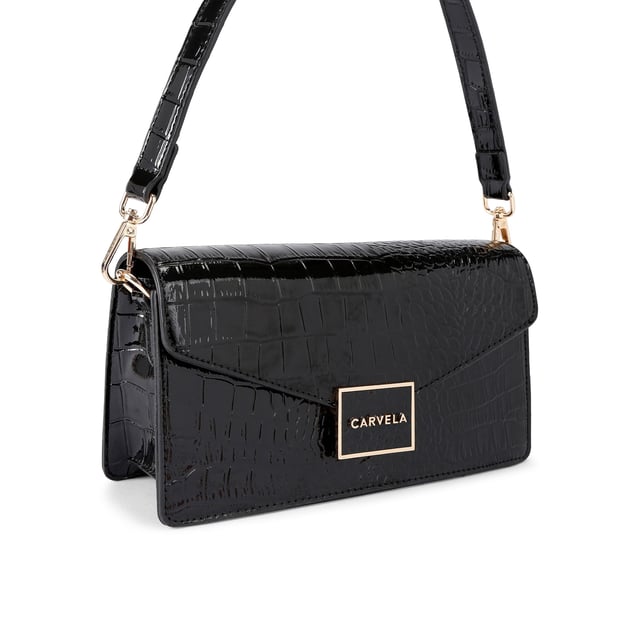This Carvela Jessica East-West bag arrives in a black lizard embossed design. There is an envelope style flap with gold tone branding clasp. Dimensions: 13cm (H), 24cm (L), 7cm (D). Strap length: 130cm. Strap length: 51cm.