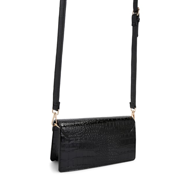 This Carvela Jessica East-West bag arrives in a black lizard embossed design. There is an envelope style flap with gold tone branding clasp. Dimensions: 13cm (H), 24cm (L), 7cm (D). Strap length: 130cm. Strap length: 51cm.