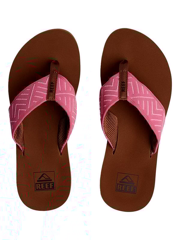 De Reef Spring Woven verenigt bewuste strandstijl met uitstekend comfort en scoort met bijzonder zachte, brede banden van gerecycled materiaal die prettig om de voet passen, terwijl de zacht dempende voetzool met anatomische voetboogondersteuning en de lichte, robuuste loopzool een ontspannen loopgevoel de hele dag mogelijk maken - ideaal voor iedereen die duurzaamheid, draagcomfort en stijlvolle nonchalance waardeert.