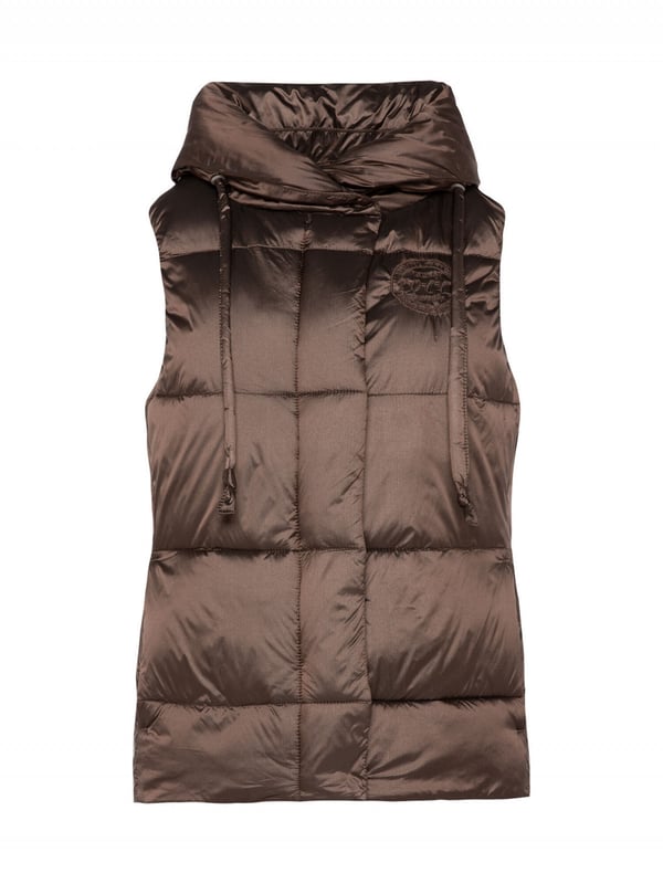 Stikwesten zijn helemaal in de mode en zijn het must-have stuk voor de herfst. De lichte weste van SOCCX voor dames heeft een glanzende uitstraling, een hoge kraag en een verborgen rits. Een labelprint siert de voering, een ton-sur-ton patch de voorkant. Hoodie-shirts en gebreide truien passen perfect onder de stikwesten en zorgen voor een modieuze casual look. Ze zijn erg prettig om te dragen, comfortabel en sportief gesneden. Laat zich met veel kledingstukken combineren.