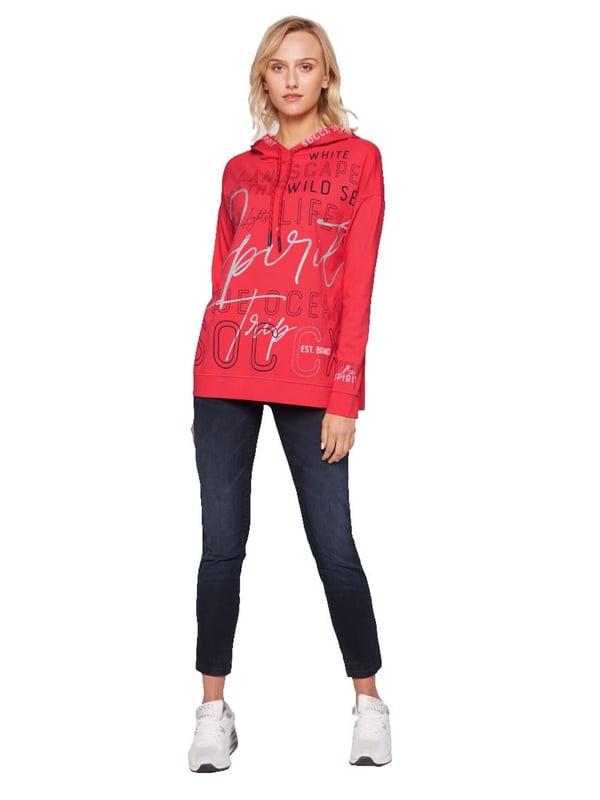 Opvallend anders! Het dameskapuzensweatshirt van het merk SOCCX krijgt door de viscosemix een stijlvolle, gladde haptiek. Een grote SOCCX-print met glitter- en glinstersteeneffecten siert de voorkant van het kapuzensweatshirt. De capuchon wordt geaccentueerd door een logo-print. Een klein SOCCX-kunstwerk siert de linkermouw.