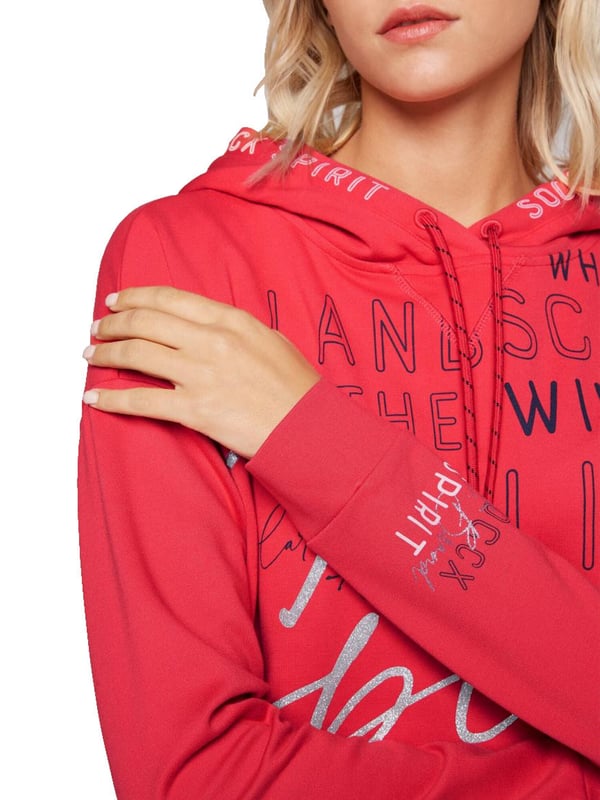 Opvallend anders! Het dameskapuzensweatshirt van het merk SOCCX krijgt door de viscosemix een stijlvolle, gladde haptiek. Een grote SOCCX-print met glitter- en glinstersteeneffecten siert de voorkant van het kapuzensweatshirt. De capuchon wordt geaccentueerd door een logo-print. Een klein SOCCX-kunstwerk siert de linkermouw.
