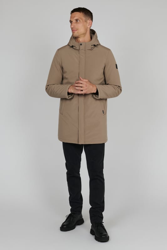 Regular fit  Wassen op 30°, niet bleken, drogen in droger behoedzaam, Druipnat ophangen, koud strijken max. 110° C, Droogreiniging  90% Polyester,10% Elastaan
