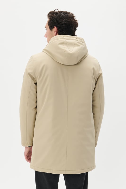 Regular fit  Wassen op 30°, niet bleken, drogen in droger behoedzaam, Druipnat ophangen, koud strijken max. 110° C, Droogreiniging  90% Polyester,10% Elastaan