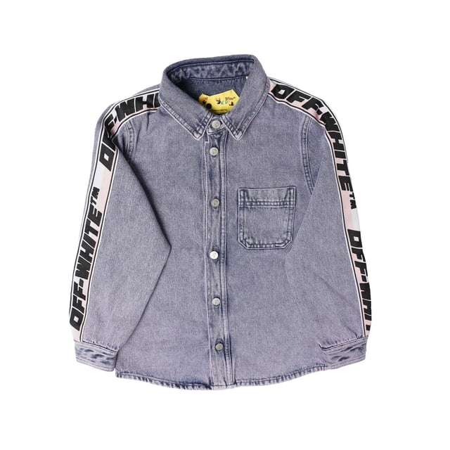 Juniors Off White Logo Band Denim Shirt in pink black.- Classic collar.- Long sleeves buttoned cuffs.- Front button fastening.- Chest pocket.- Logo-tape detailing.- Curved hem.- 100% Cotton.- Ref: OGYD0020013010