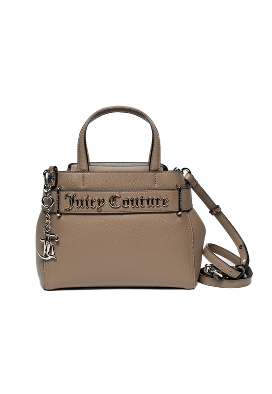 Elegante y Funcional: Bolso de Cuero Juicy Couture  
Confeccionado en cuero de alta calidad, este bolso de Juicy Couture combina la elegancia atemporal con la funcionalidad cotidiana. Su diseño estructurado cuenta con asas rígidas y un logo metálico en tono plateado, añadiendo un toque sofisticado. Un cierre de cremallera seguro mantiene tus esenciales a salvo, mientras que el interior forrado con múltiples compartimentos asegura una organización sin esfuerzo. La correa de hombro desmontable ofrece versatilidad: llévalo a mano o úsalo al hombro. Perfecto para el trabajo, ocasiones especiales o para elevar tu estilo diario.  
Dimensiones: 24 x 11.5 x 19 cm