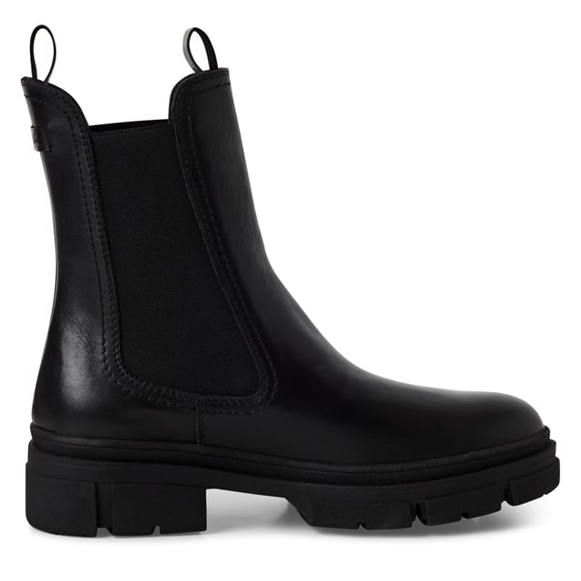 Upgrade je garderobe met deze leren Chelsea boots van Tamaris, ontworpen voor langdurig comfort en een strakke, hoge enkellook. Met een blokhak en comfortabele voering en binnenzool zorgen ze voor comfort en stijl, de hele dag door. Belangrijkste kenmerken: Bovenwerk van echt leer Klassiek instapmodel Chelsea boots Textielvoering en binnenzool Comfortabele voering en touchtechnologie voor dempend comfort Stabiele blokhak van 50 mm Schachthoogte: 17,5 cm Duurzame synthetische buitenzool