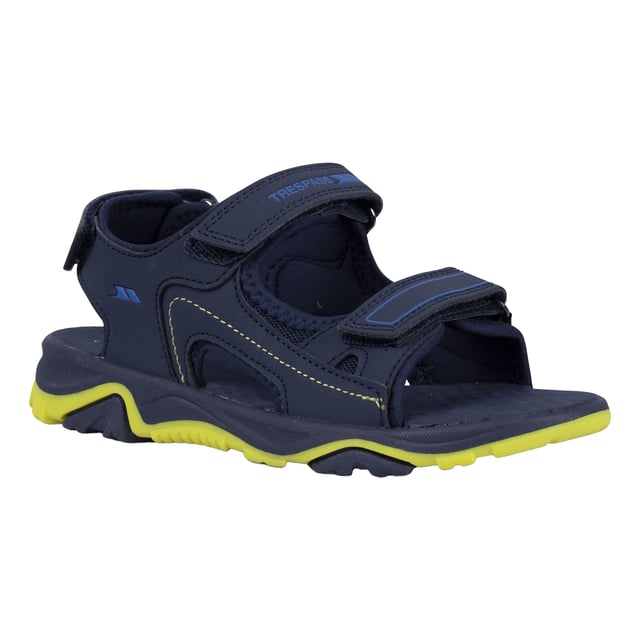 Trespass Kinderen/Kinderen Jett Double Strap Sandalen (Marine) Boven: PU (Polyurethaan), Textiel. Binnenzool: Bekleed, EVA. Buitenzool: Gegrepen, TPR. Stoftechnologie: Ademend, Flexibel, Lichtgewicht. Dubbele riem. Vlakke. Ontwerp: Contrastdetail, logo, effen. Bevestiging: Verstelbare riemen, haak- en lusband.