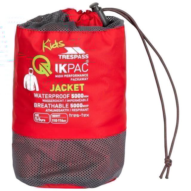 Ontwerp: Logo, eenvoudig. Stoftechnologie: Duurzaam, Lichtgewicht, Waterdicht, Winddicht. Manchet: Elastiek. Halslijn: Kapitein. Mouwtype: Met lange mouwen. Packaway. Bevestiging: Volledige ritssluiting. Waterdichte classificatie: 5000mm. 5000g/m²/24hrs. Inhoud: 1 koordzak. 3-4 jaar: 22 in. 7-8 jaar: 26 in. 5-6 jaar: 24 in. 2-3 jaar: 21 in. 11-12 jaar: 31 in. 9-10 jaar: 28 in.