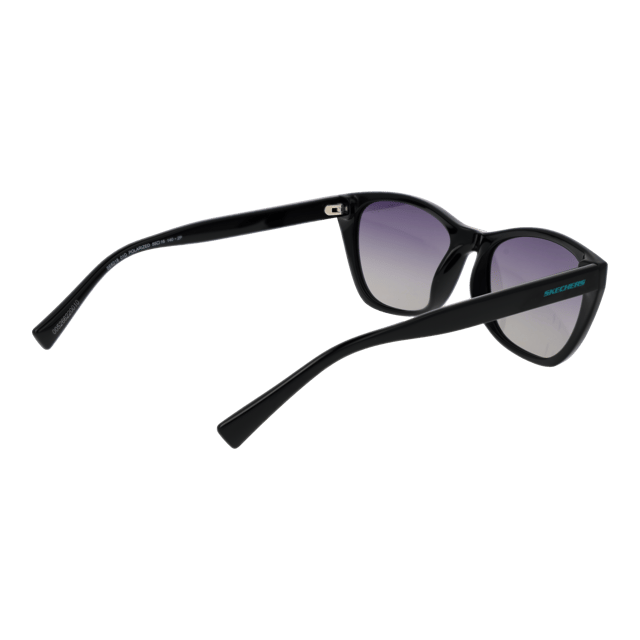 Género: Mujer
Color principal: Negro
Color del marco: Negro
Material del marco: Acero inoxidable
Color de lentes: Gris
Material de lentes: Plástico
Categoría de filtro: 2
Protección: 100% UVA & UVB
Ancho de las lentes: 55
Altura de las lentes: 40
Ancho del puente: 16
Ancho del marco: 45
Longitud de las sienes: 140
Estilo: Ojos de gato
Estilo de llantas: Llanta completa
Bisagra de resorte: No
Extra: Sin extra
El envío incluye: Estuche originalsa de gafas original, documentación, paño de limpieza
Country: China