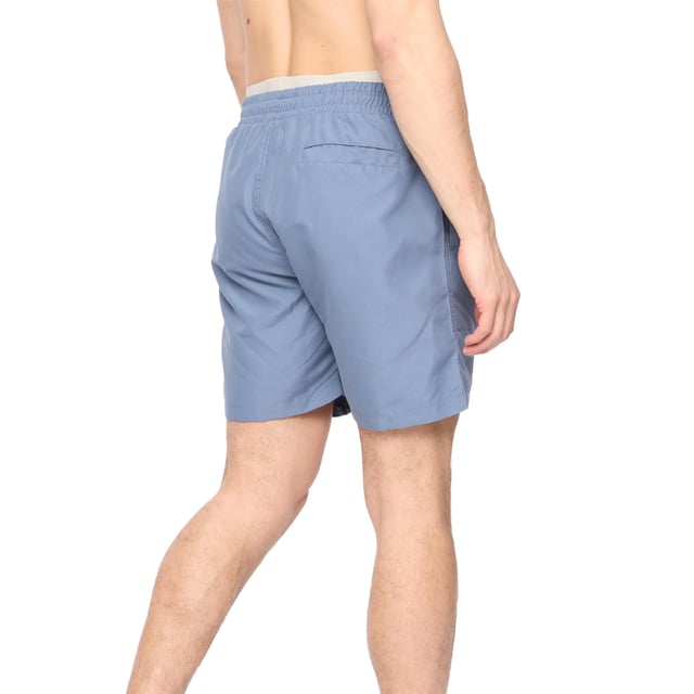 100% Polyester. Design: Logo. Pockets: 2 Side Pockets, 1 Back Pocket. Fastening: Pull-On. Metal Eyelets. Waistline: Adjustable, Branded, Drawstring.